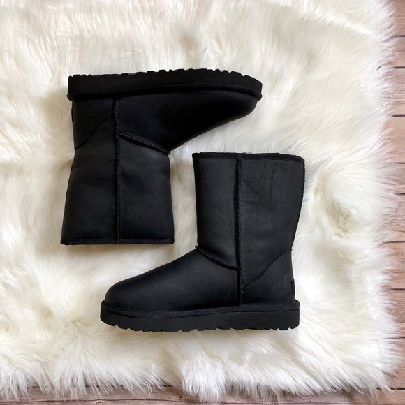UGG Shoes - UGG Classic Short Black Leather Boots